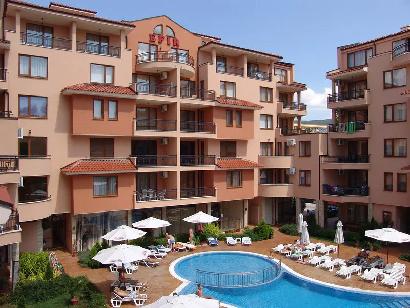 Aparthotel Efir