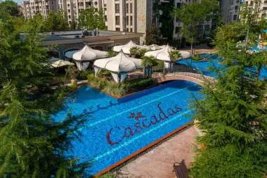 Cascadas Family Resort